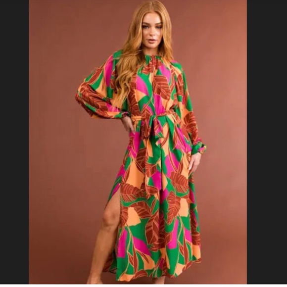 Beautiful dress ❤️ - Picture 1 of 2